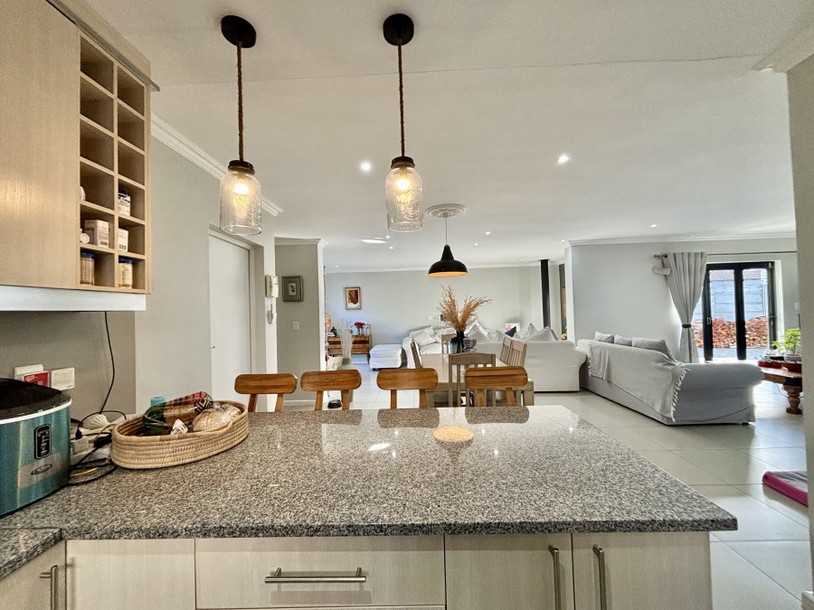 4 Bedroom Property for Sale in Parklands North Western Cape